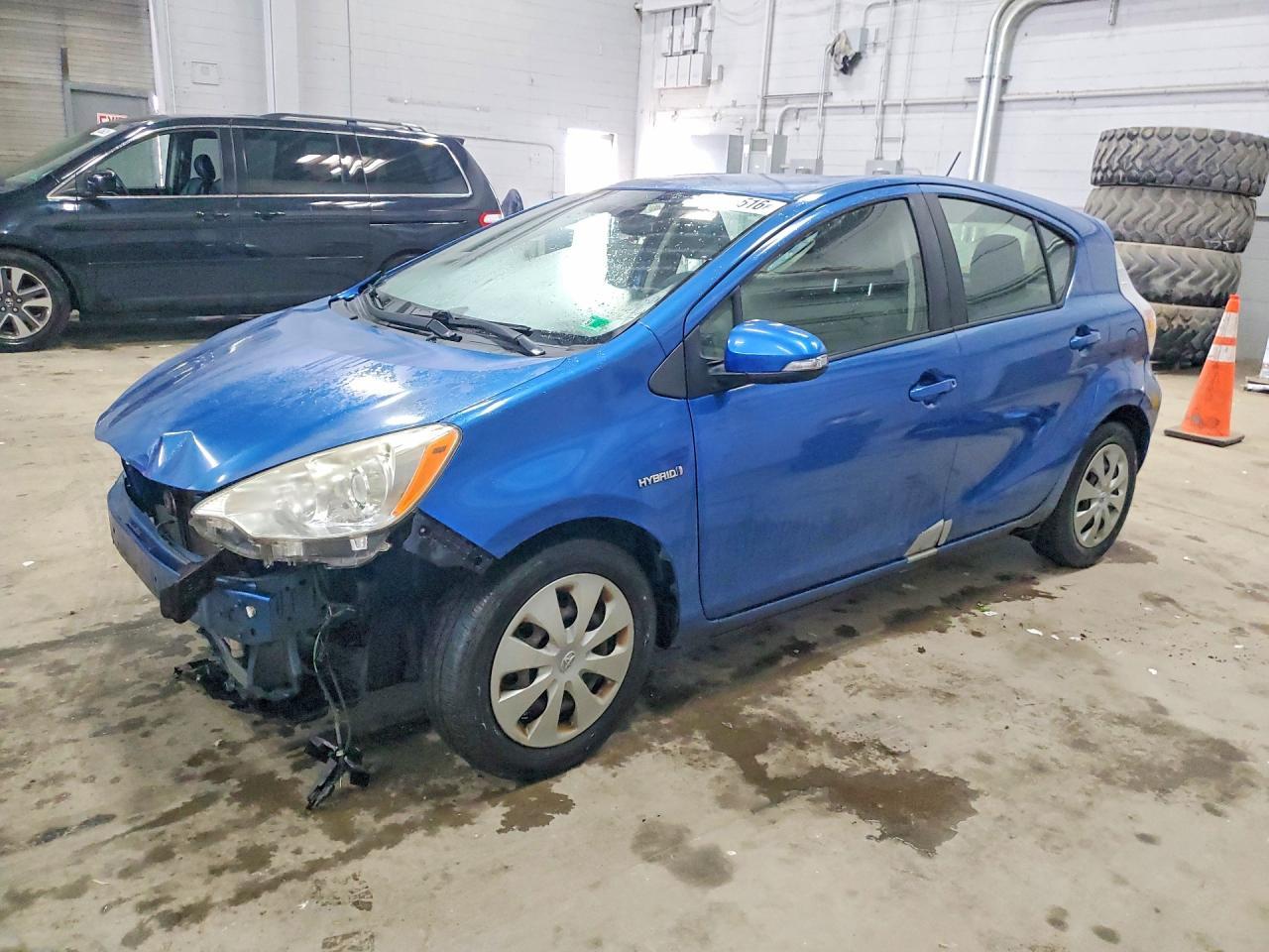 2012 TOYOTA Prius c