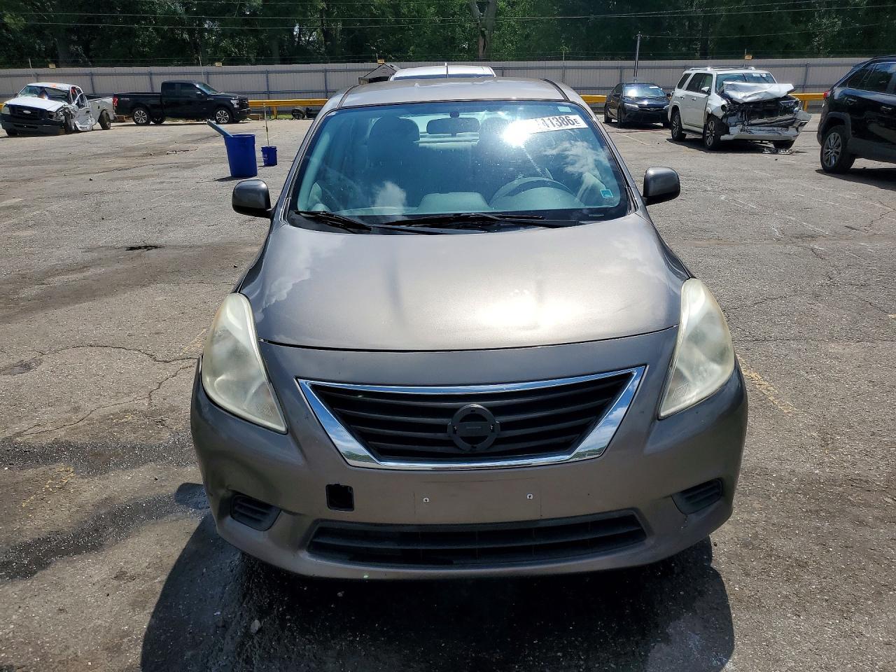 2013 NISSAN VERSA