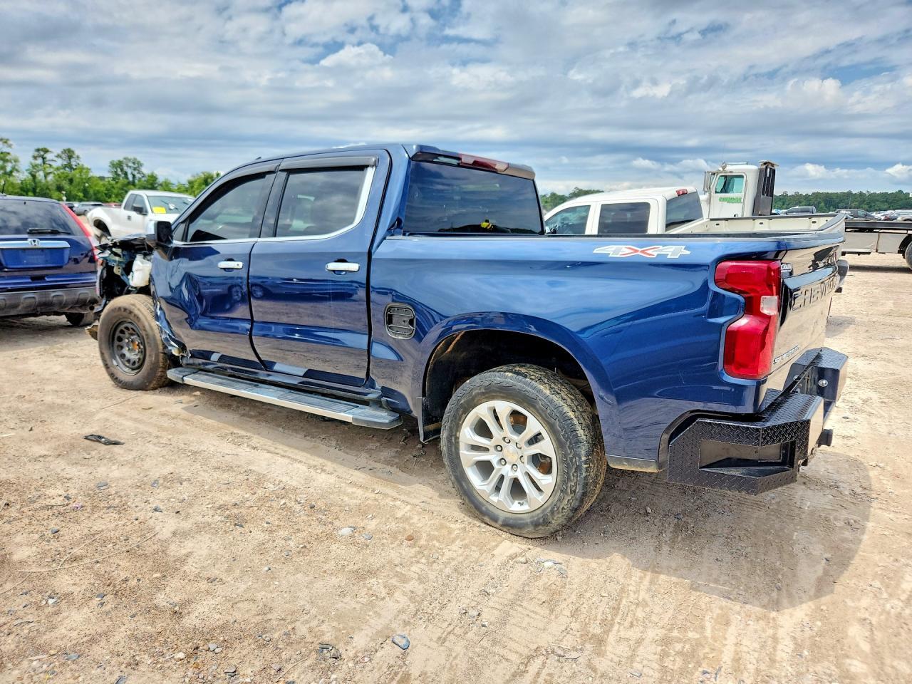 2023 CHEVROLET Silverado