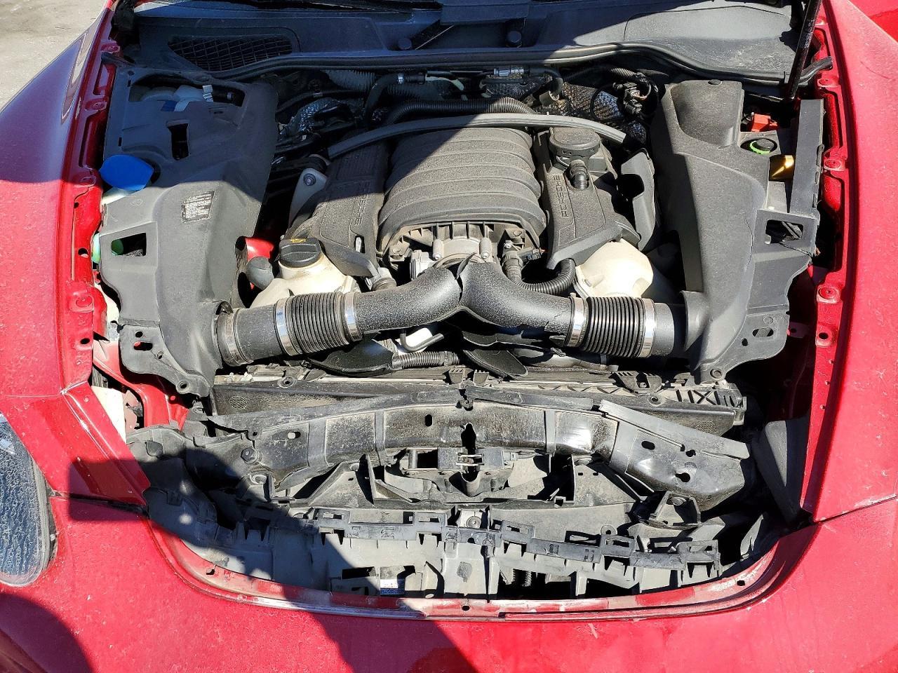 2013 PORSCHE CAYENNE