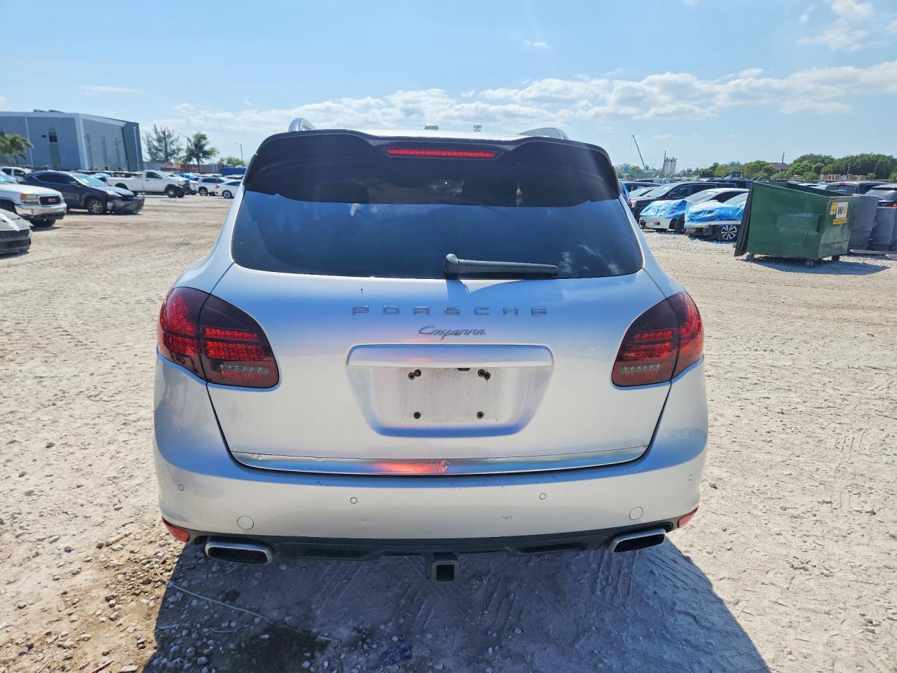 2013 PORSCHE CAYENNE