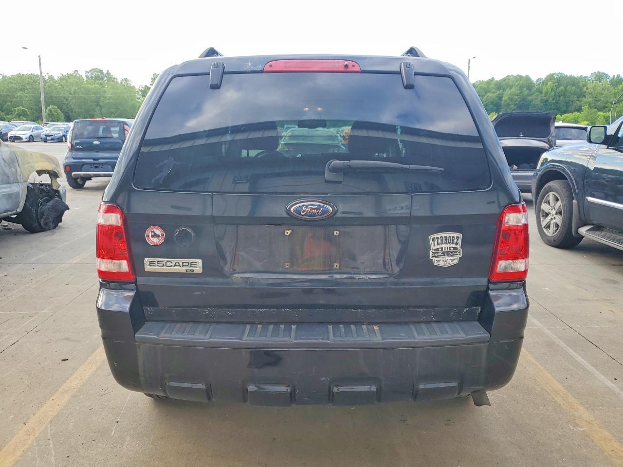 2009 FORD ESCAPE