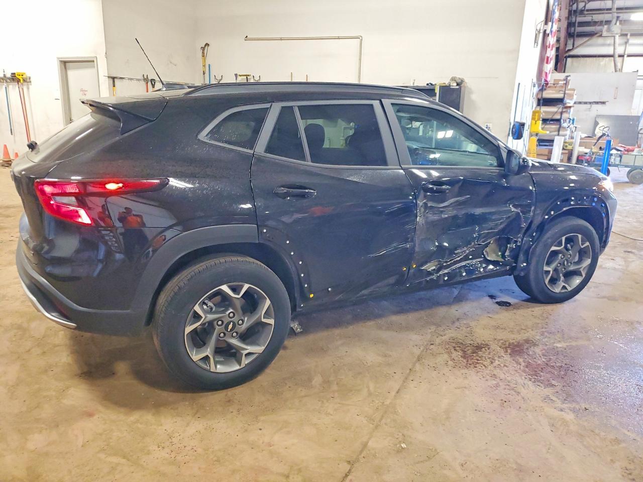 2025 CHEVROLET TRAX