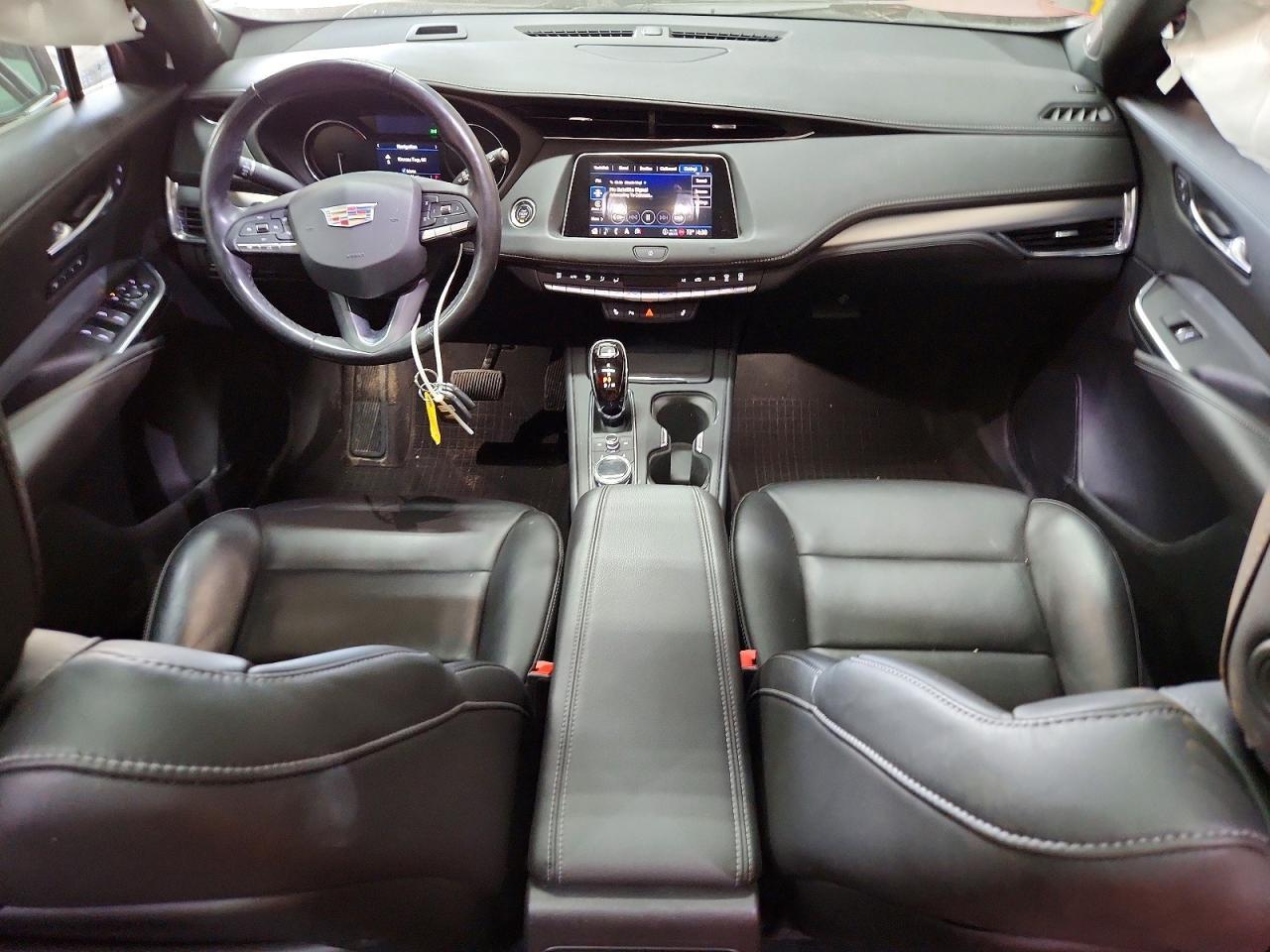 2021 CADILLAC XT4