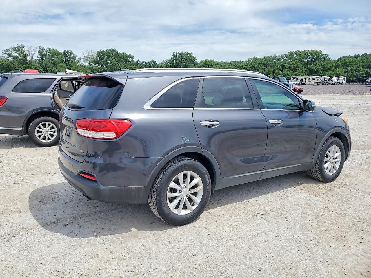 2017 KIA SORENTO