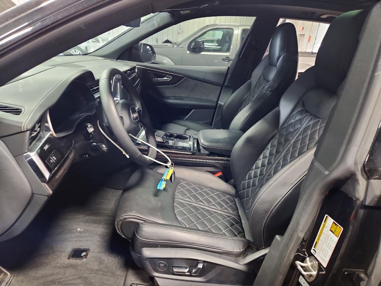 2022 AUDI SQ8