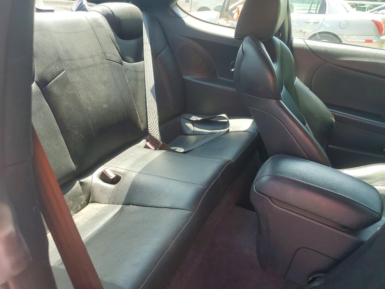 2012 HYUNDAI GENESIS
