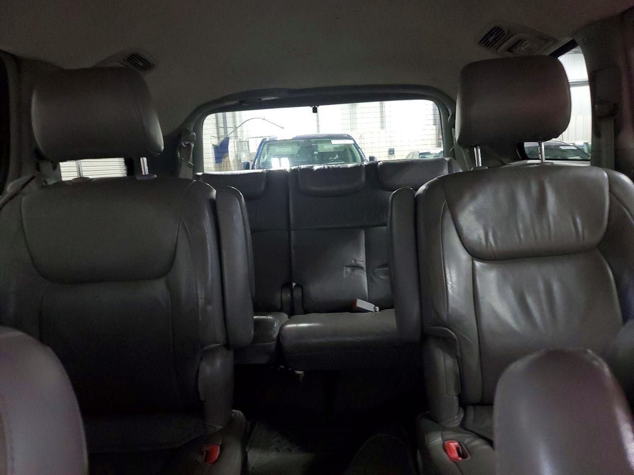 2009 TOYOTA SIENNA