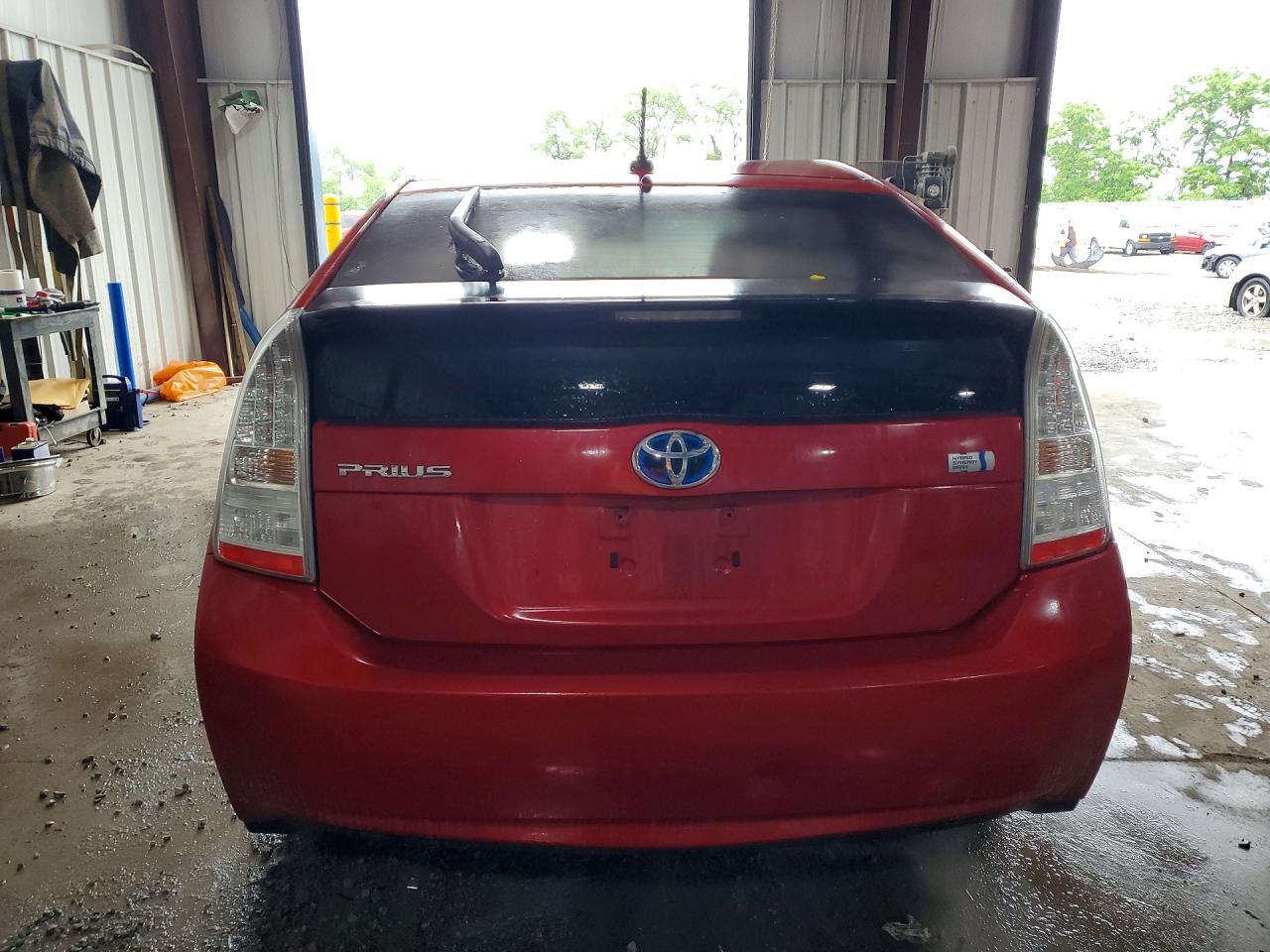 2011 TOYOTA PRIUS