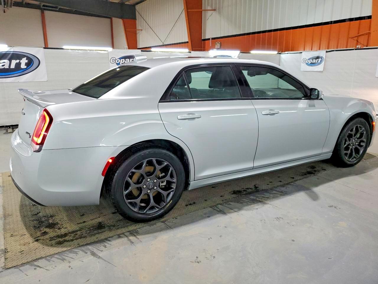 2022 CHRYSLER 300