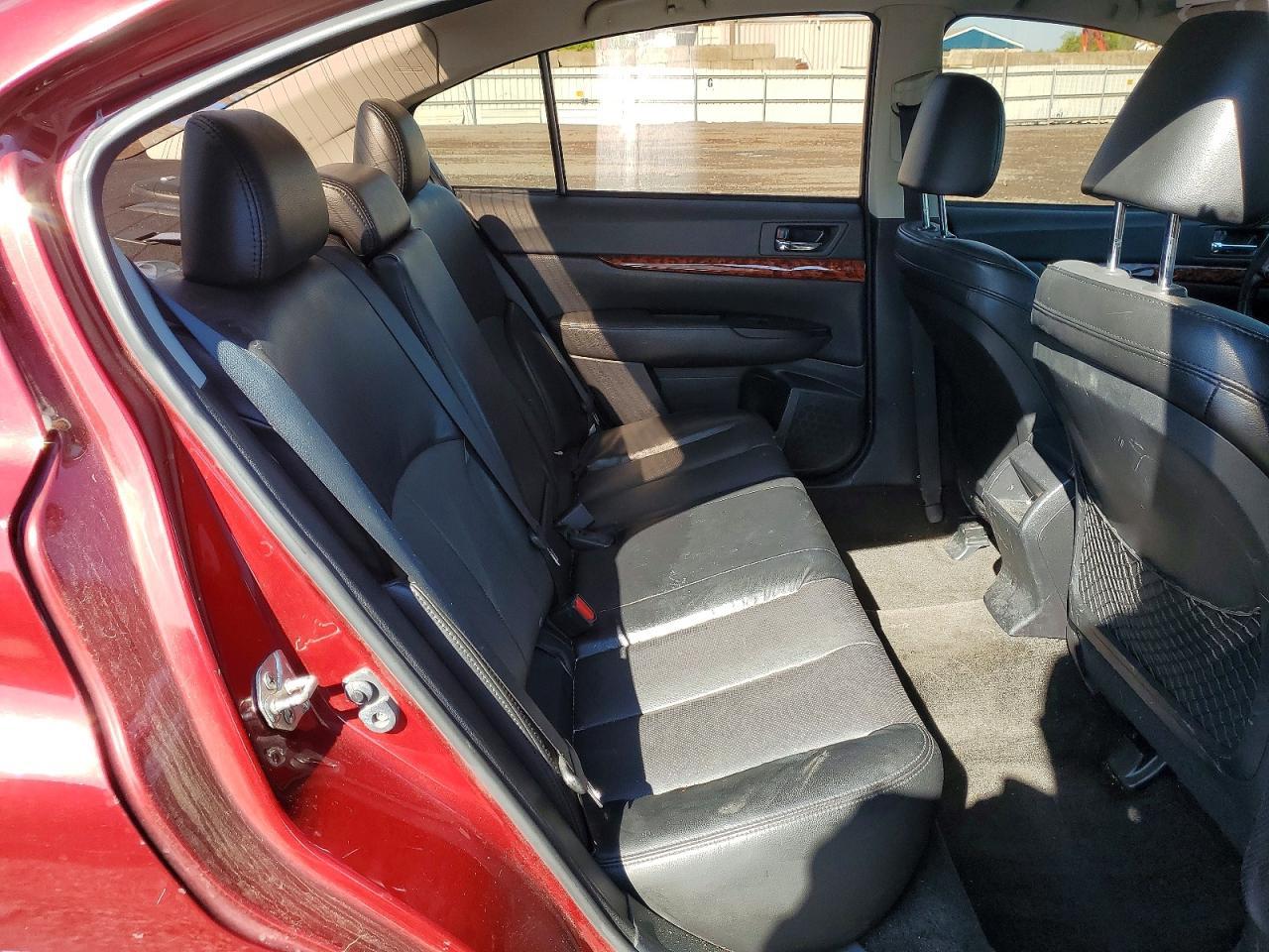 2012 SUBARU Legacy