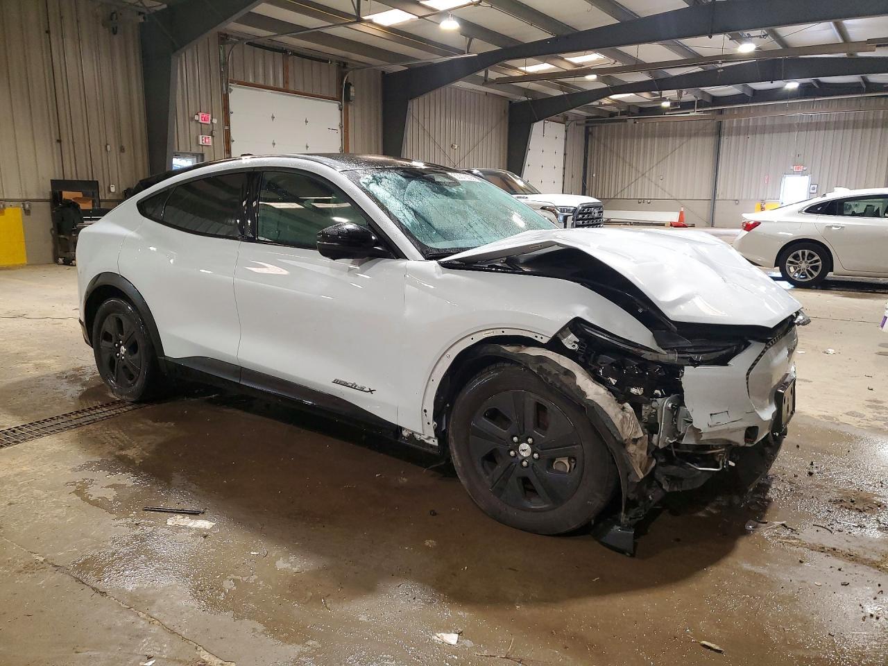 2021 FORD Mustang Mach-E