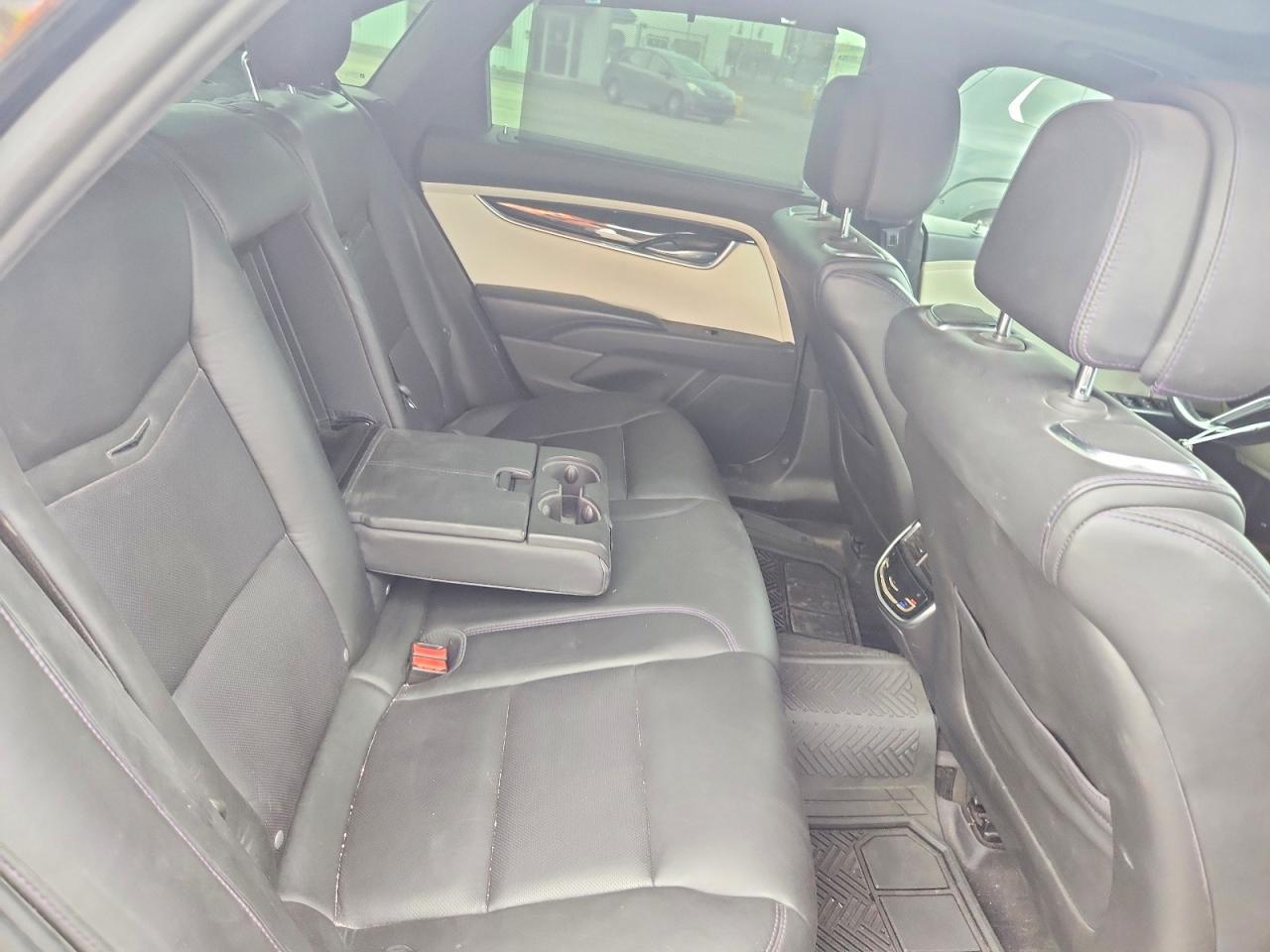 2013 CADILLAC XTS