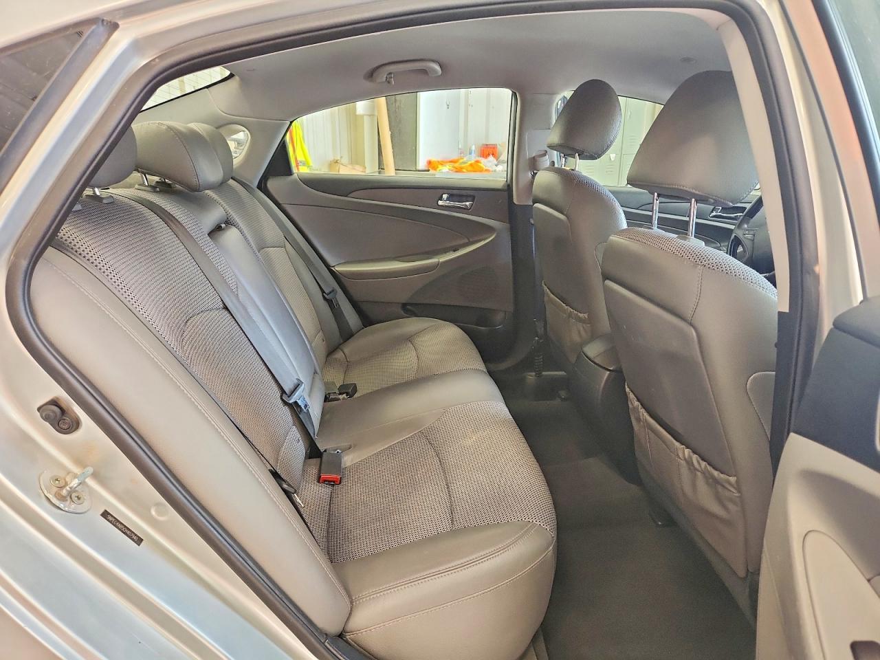 2012 HYUNDAI SONATA