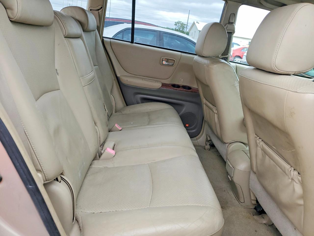 2004 TOYOTA HIGHLANDER