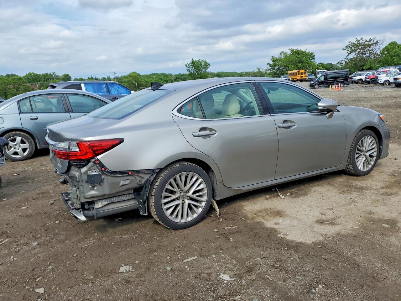 2017 LEXUS ES 350