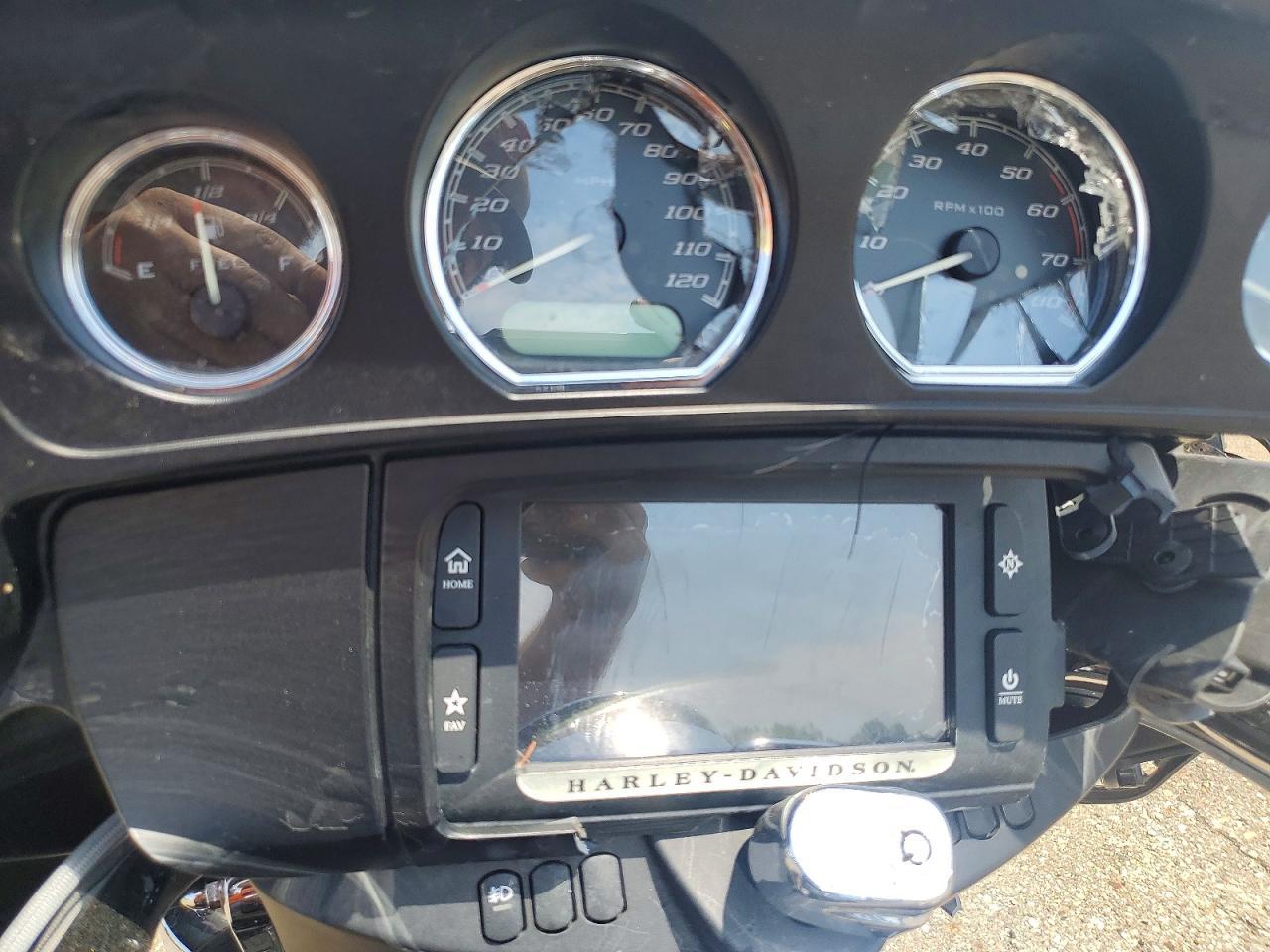 2014 HARLEY-DAVIDSON FLHTCU