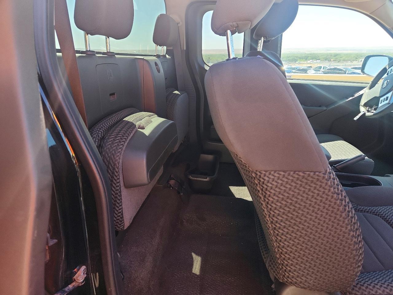 2017 NISSAN Frontier