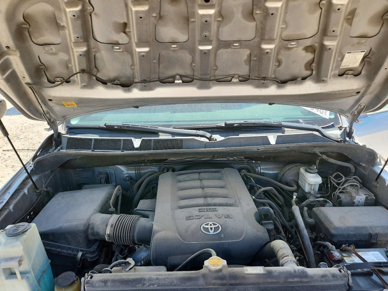 2012 TOYOTA TUNDRA
