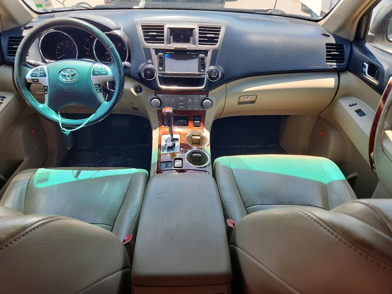 2013 TOYOTA HIGHLANDER