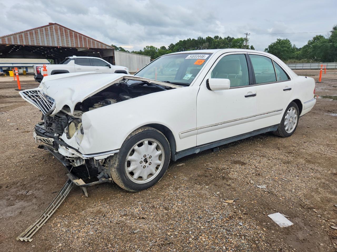 1996 MERCEDES-BENZ E-Class