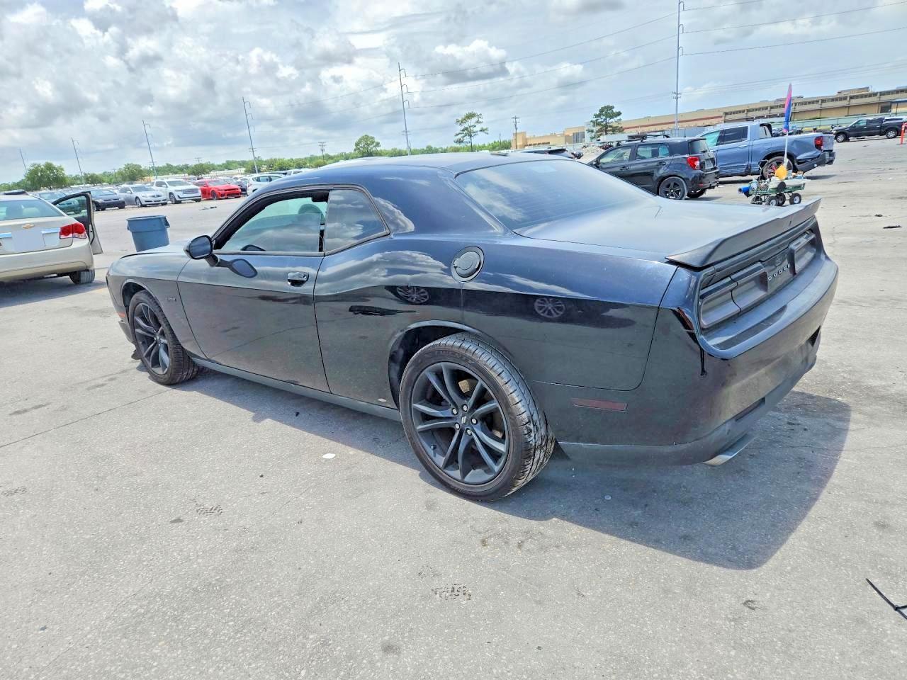 2018 DODGE Challenger