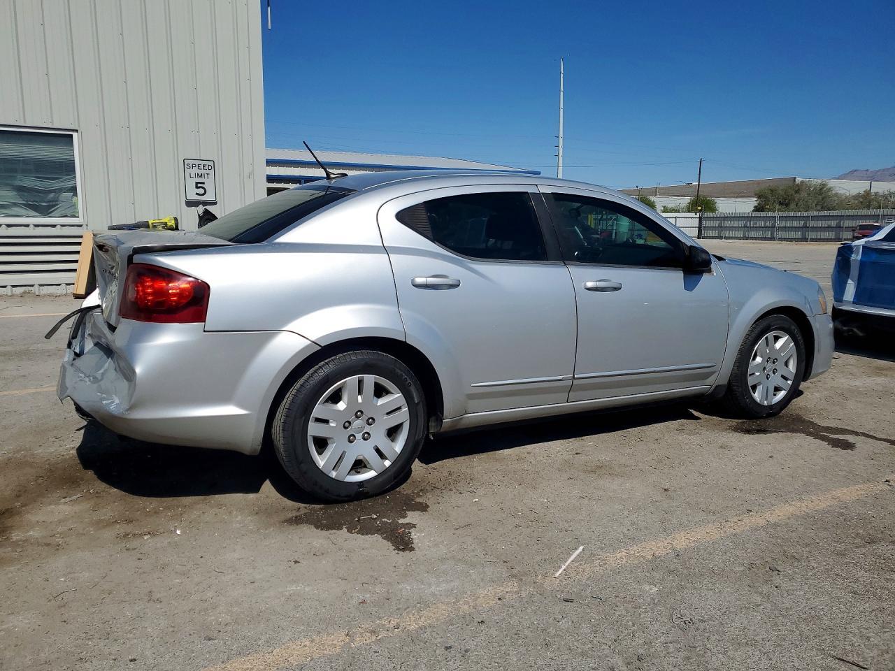 2012 DODGE Avenger