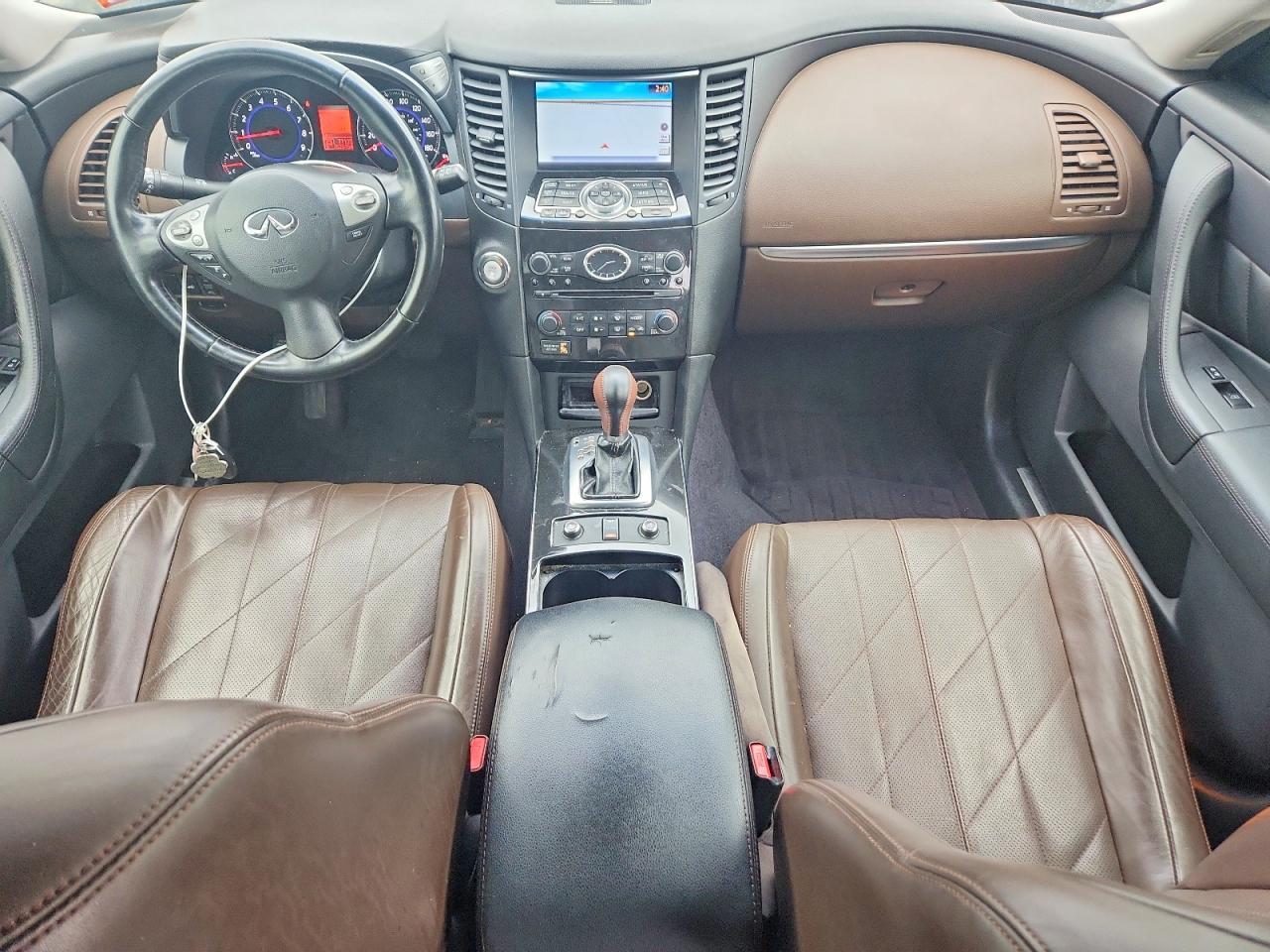 2011 INFINITI FX35
