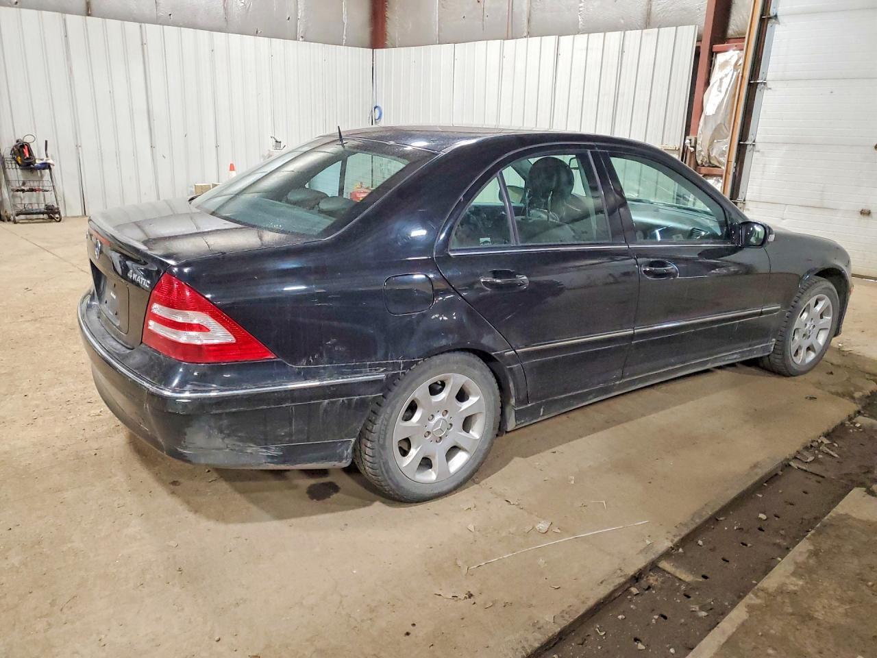 2005 MERCEDES-BENZ C-CLASS