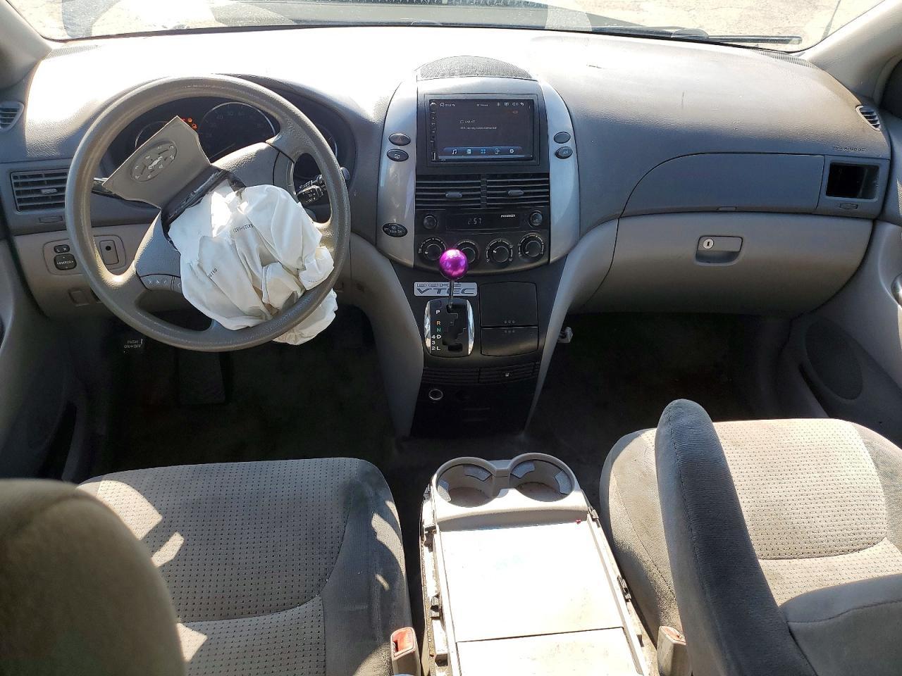 2006 TOYOTA SIENNA