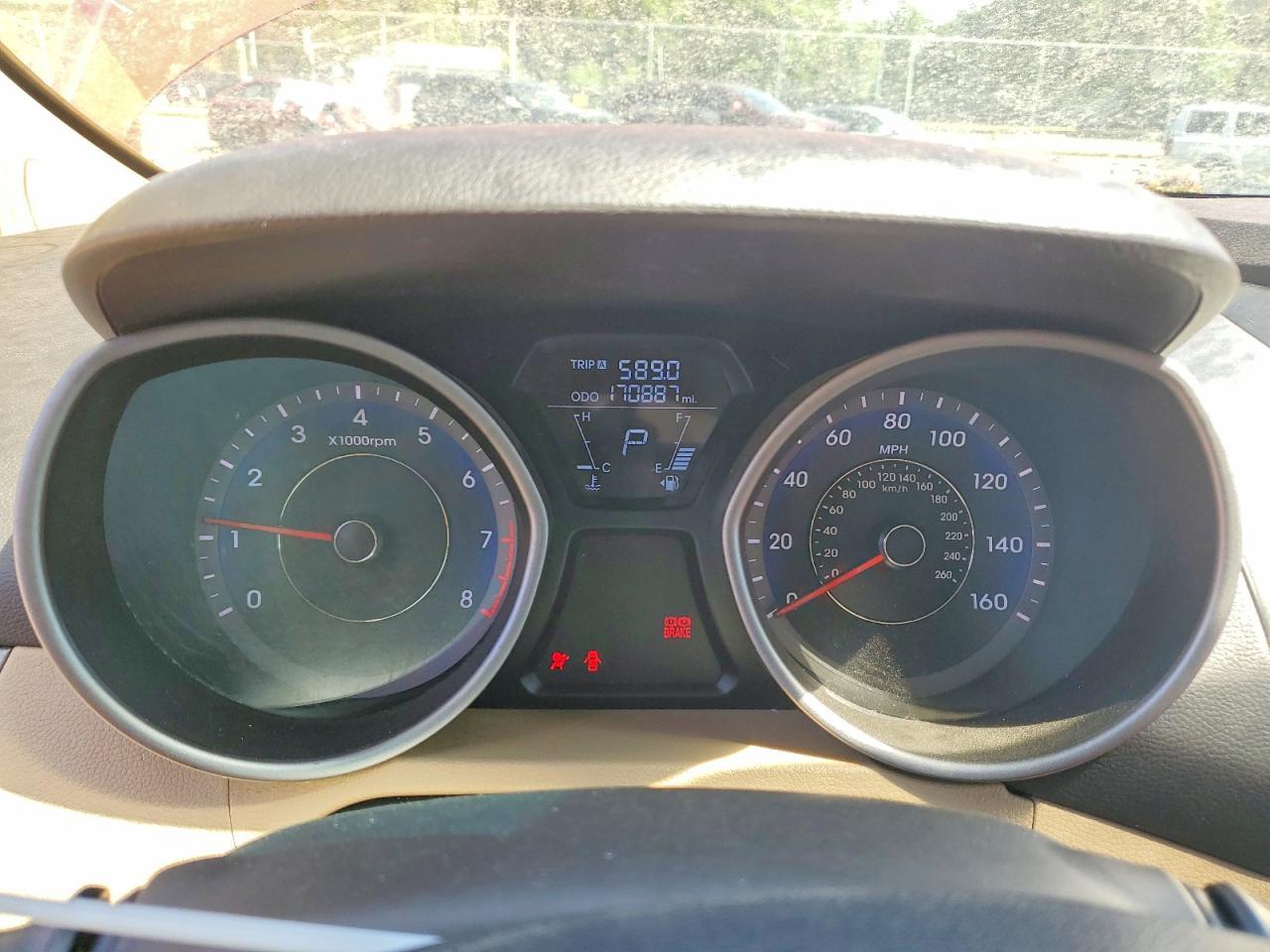 2012 HYUNDAI ELANTRA