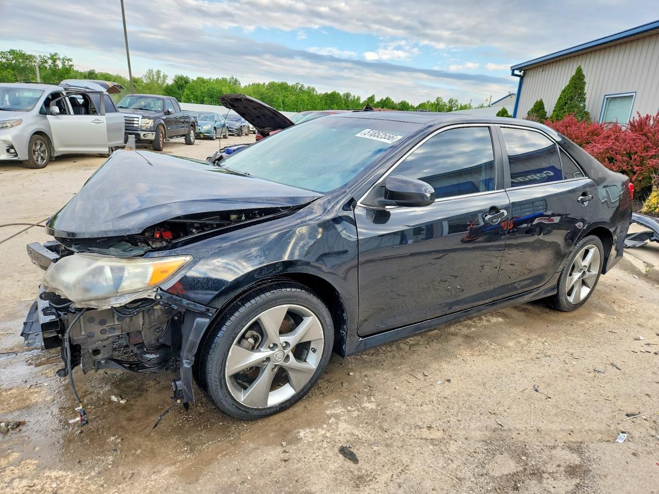 2012 TOYOTA CAMRY