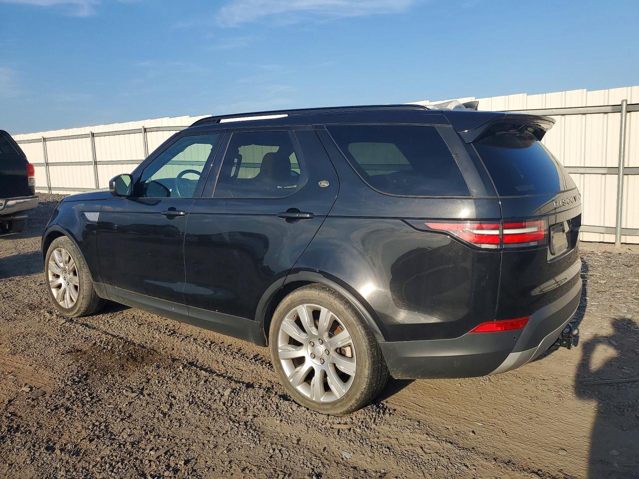 2017 LAND ROVER Discovery