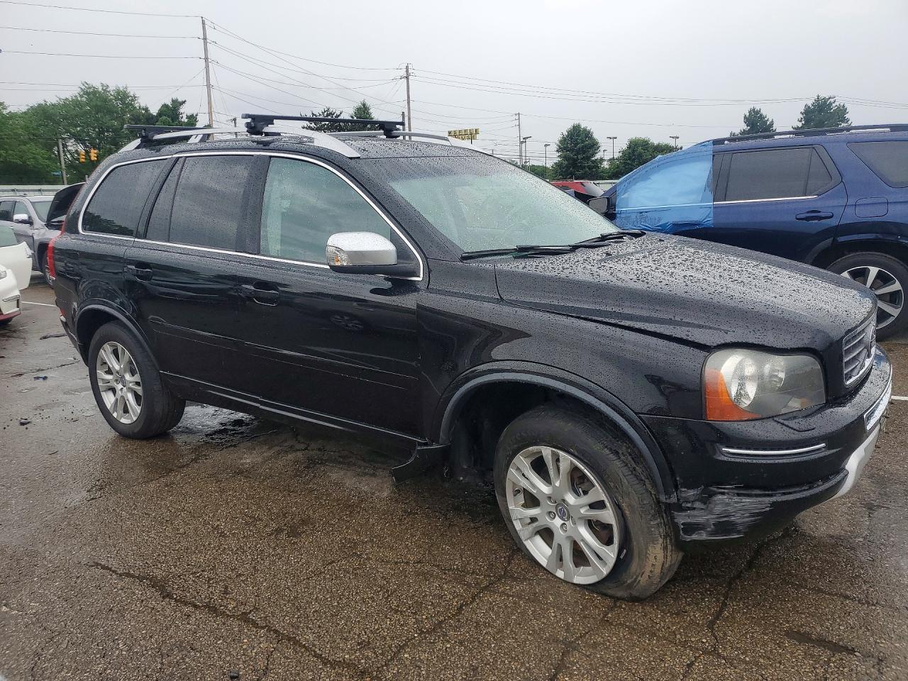 2013 VOLVO XC90