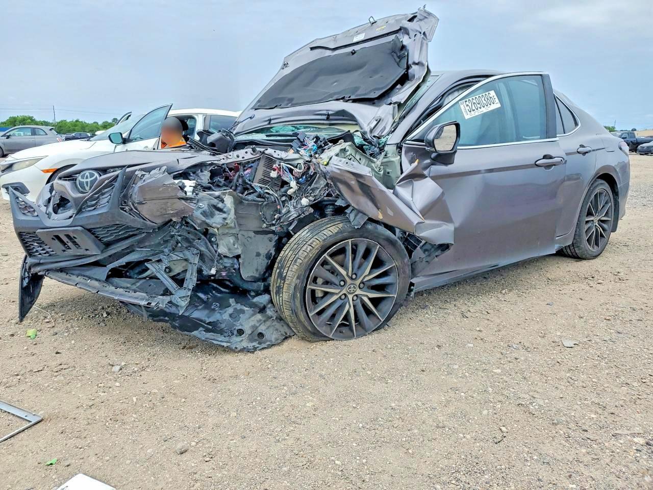 2023 TOYOTA CAMRY