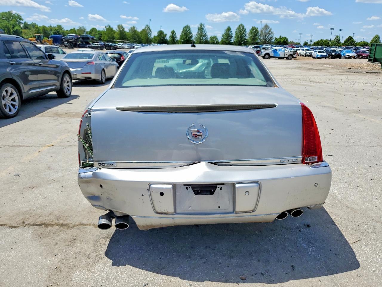 2006 CADILLAC DTS
