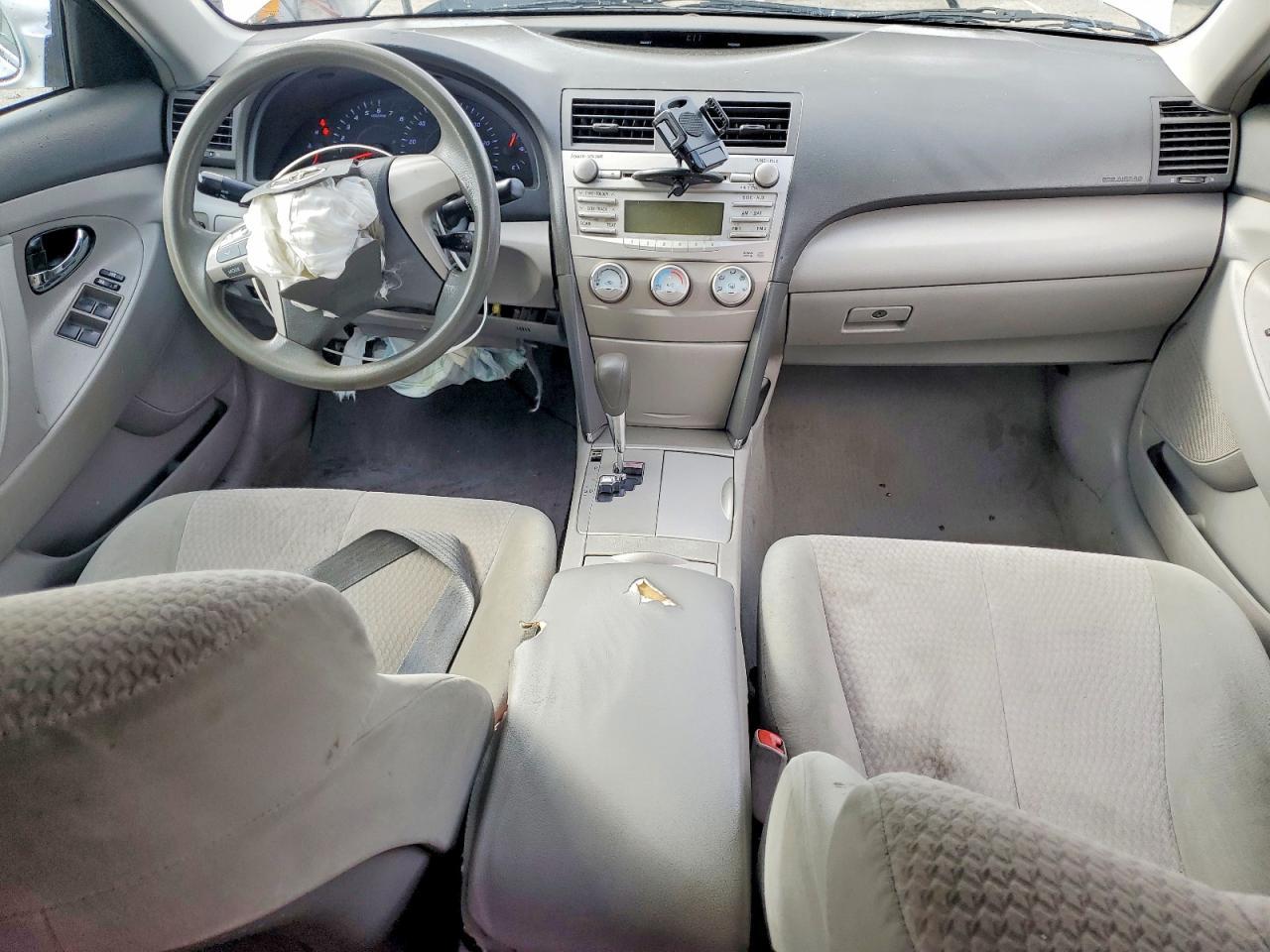 2011 TOYOTA CAMRY