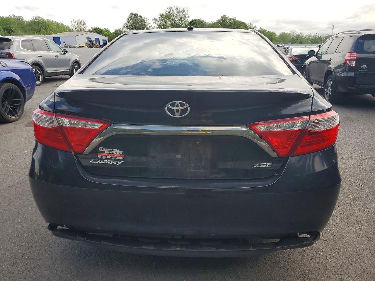 2015 TOYOTA CAMRY