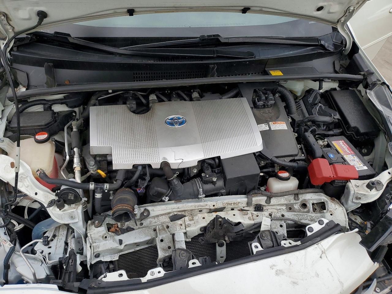 2016 TOYOTA PRIUS
