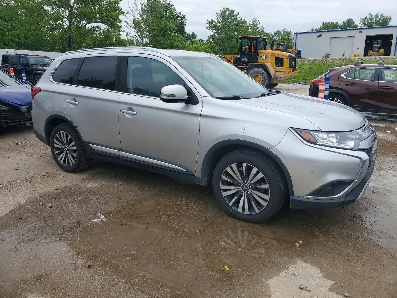 2019 MITSUBISHI outlander
