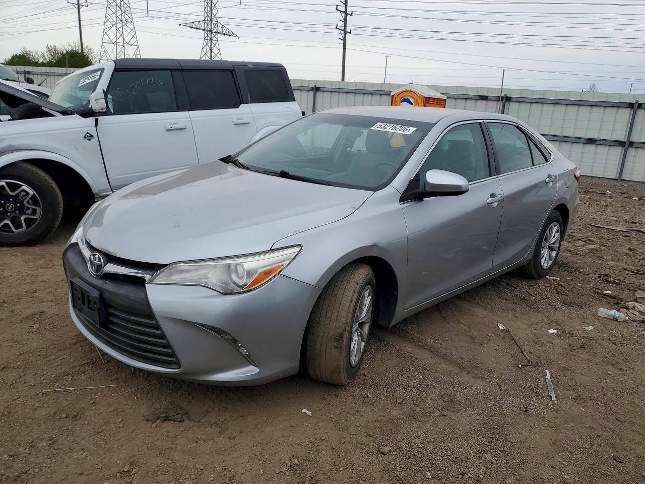 2016 TOYOTA CAMRY