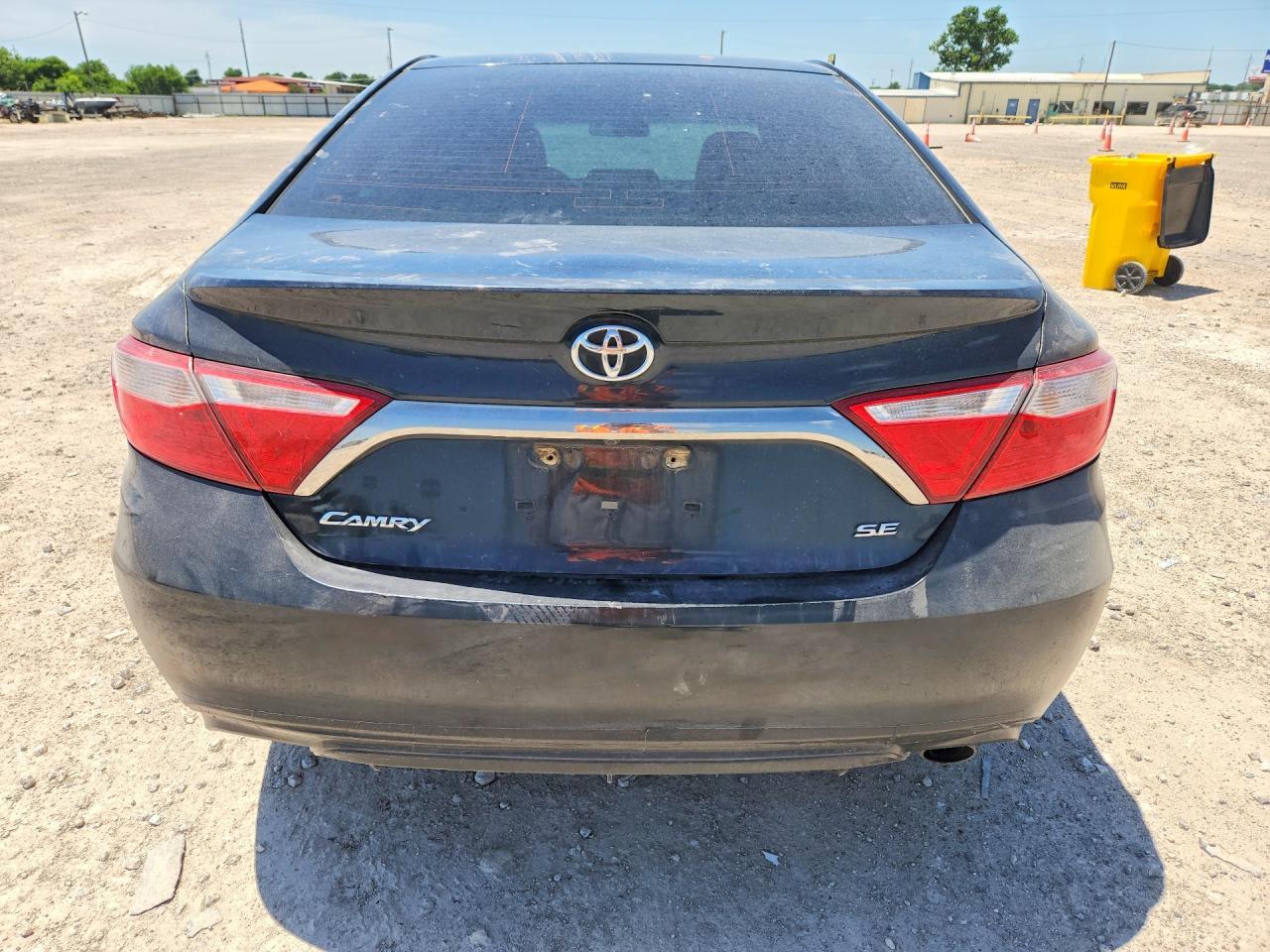 2017 TOYOTA CAMRY