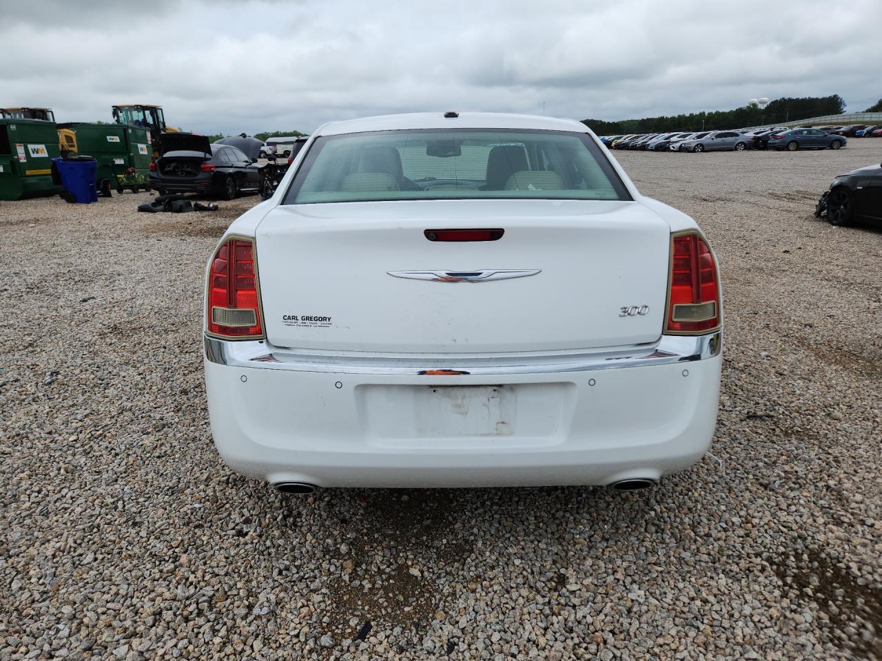 2011 CHRYSLER 300