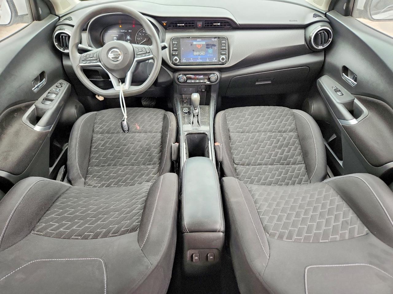 2021 NISSAN KICKS