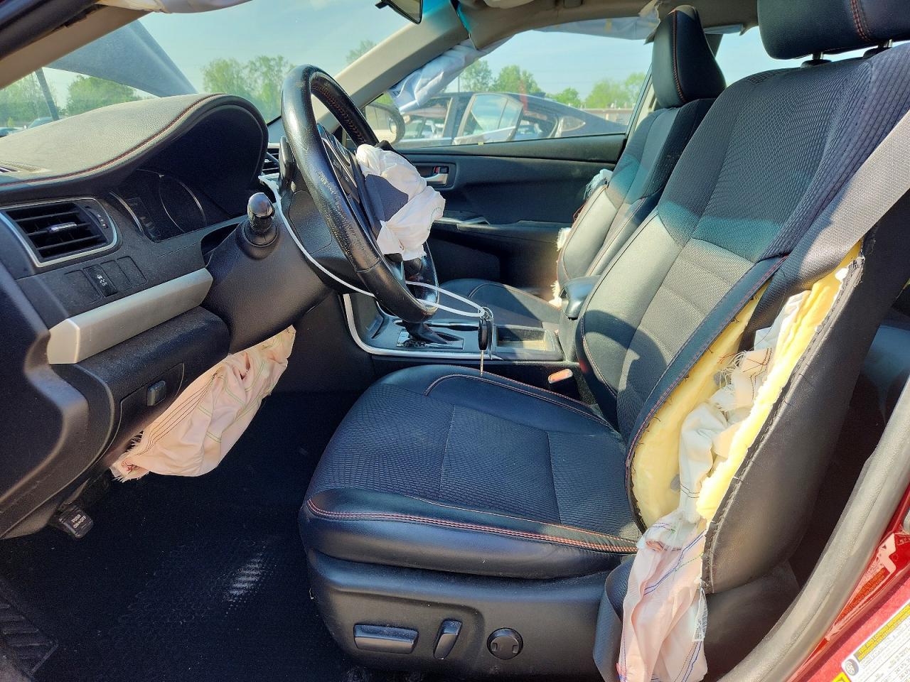 2016 TOYOTA CAMRY