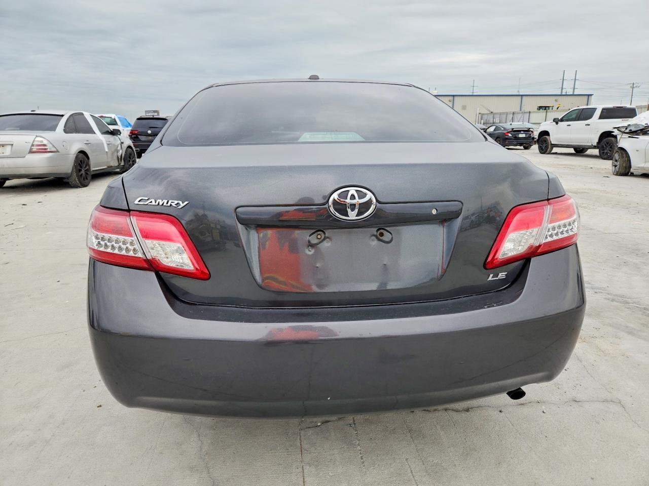 2010 TOYOTA CAMRY