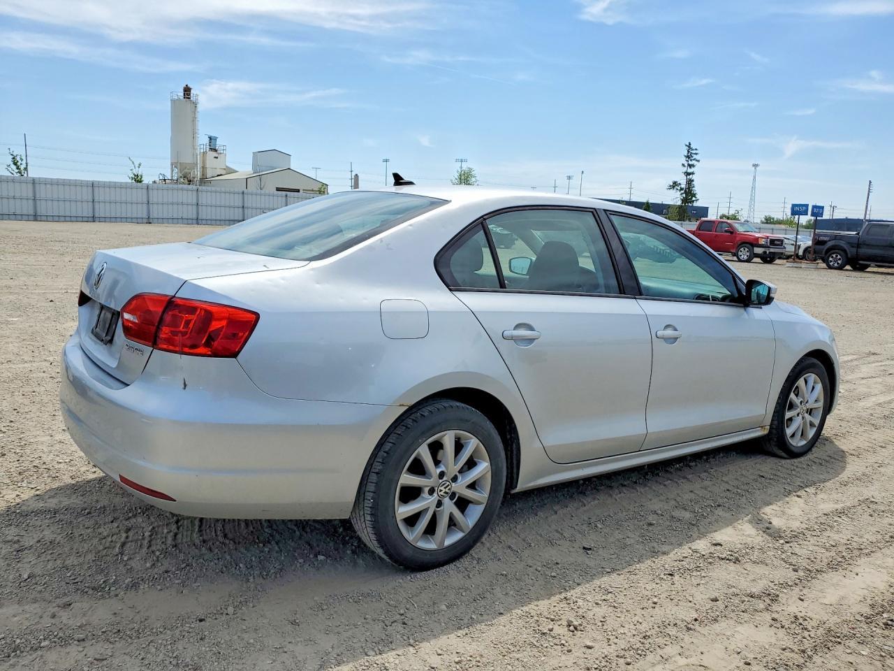 2012 VOLKSWAGEN JETTA