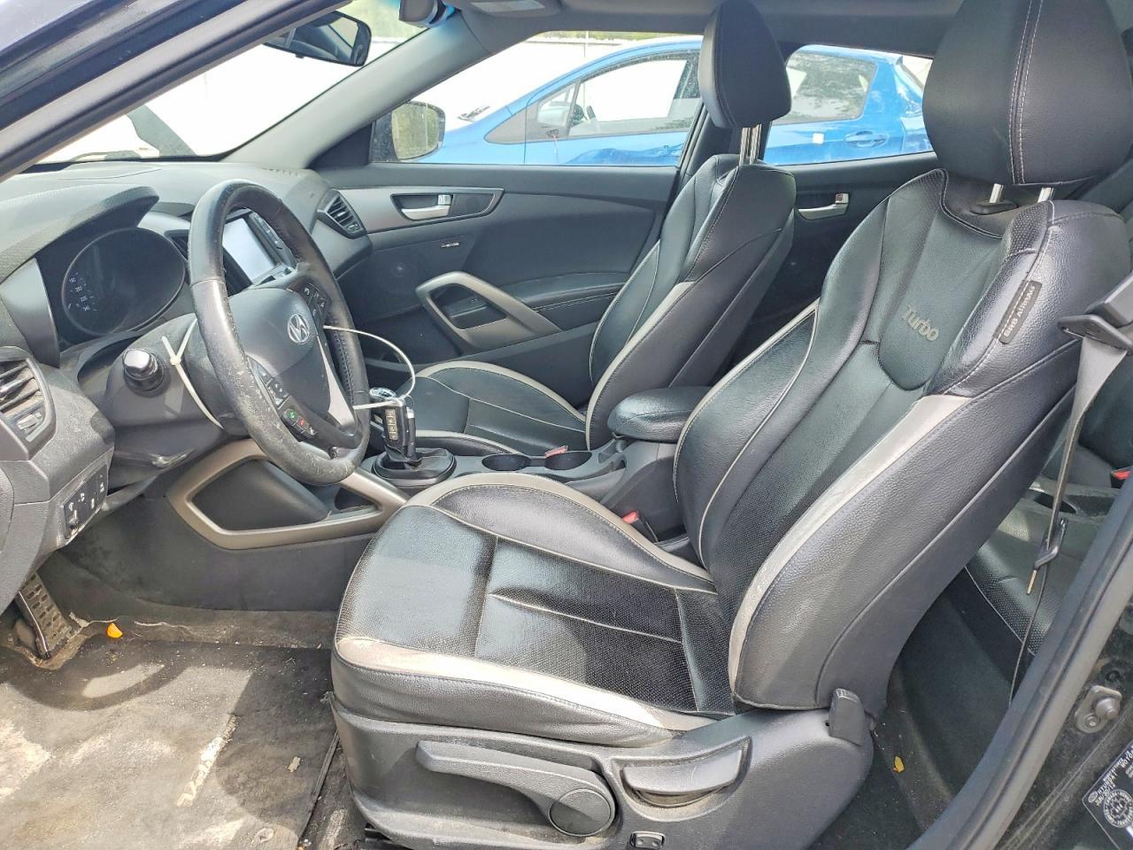 2013 HYUNDAI VELOSTER