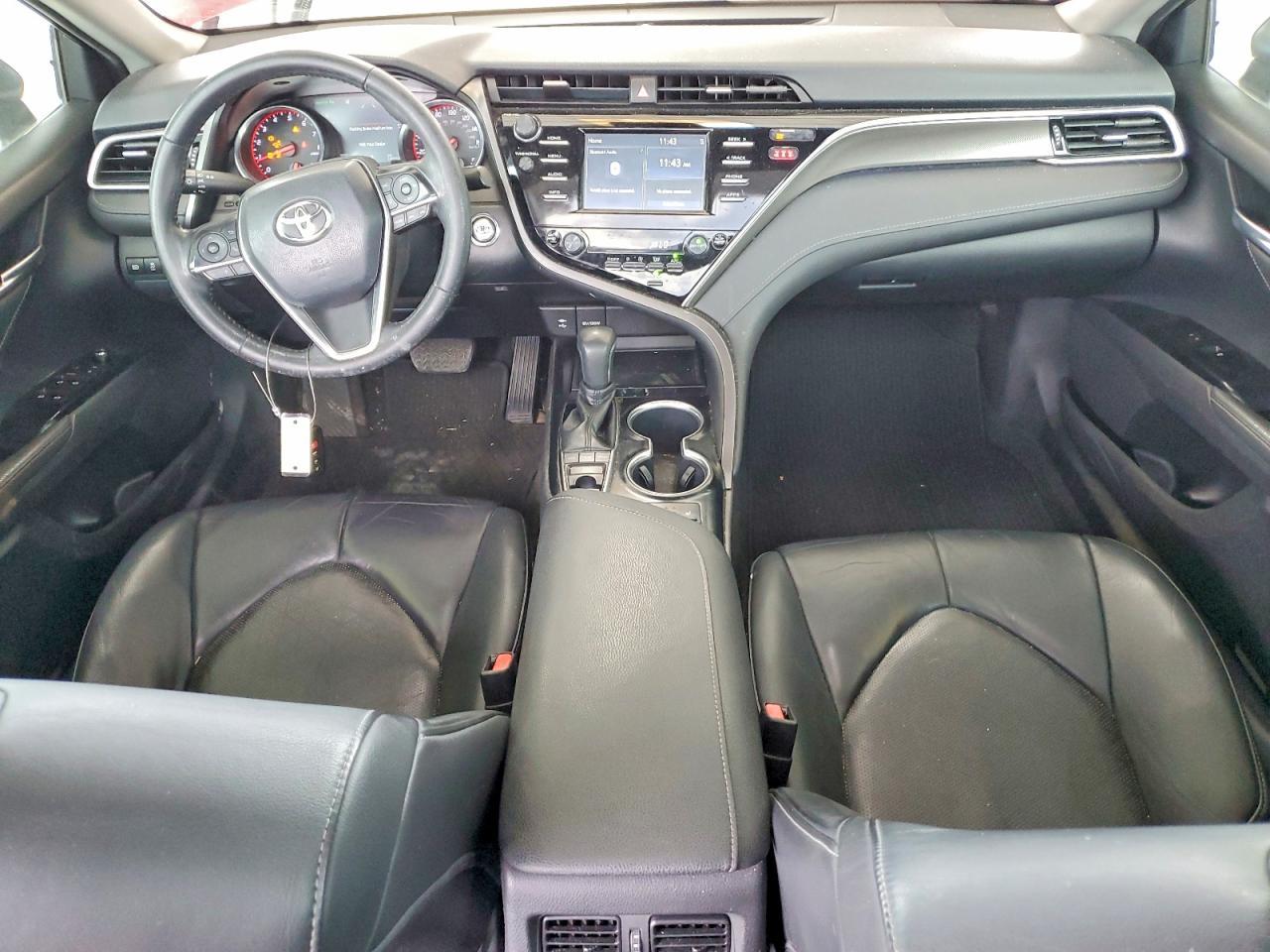 2018 TOYOTA CAMRY
