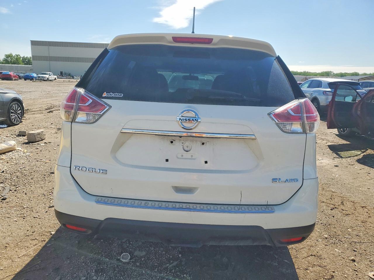 2015 NISSAN ROGUE